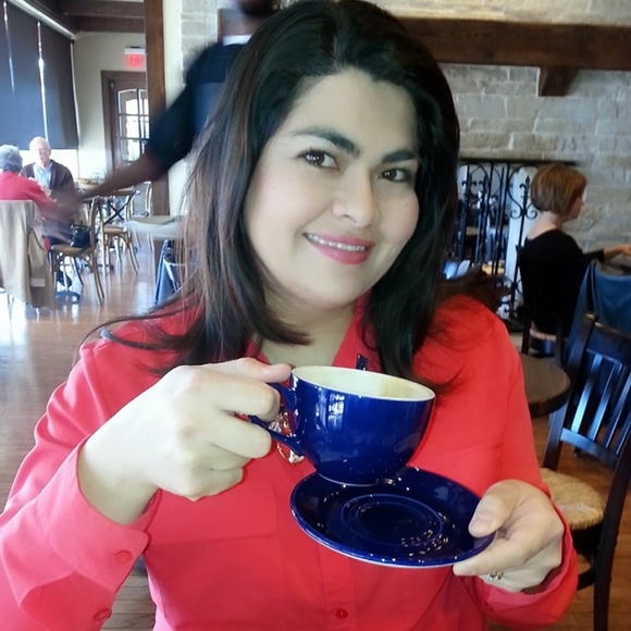 Meet your Poshmark Ambassador, Ivy - Picture 13 of 16